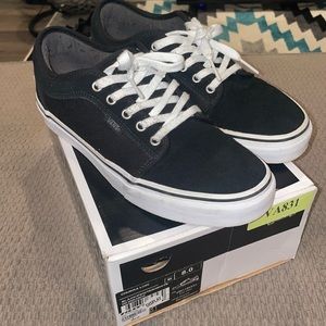 Vans Chukka Low Black and white
